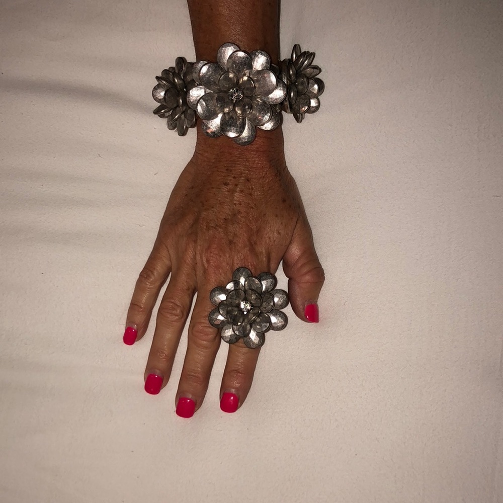 Silver Plated Flower Jewelry Set